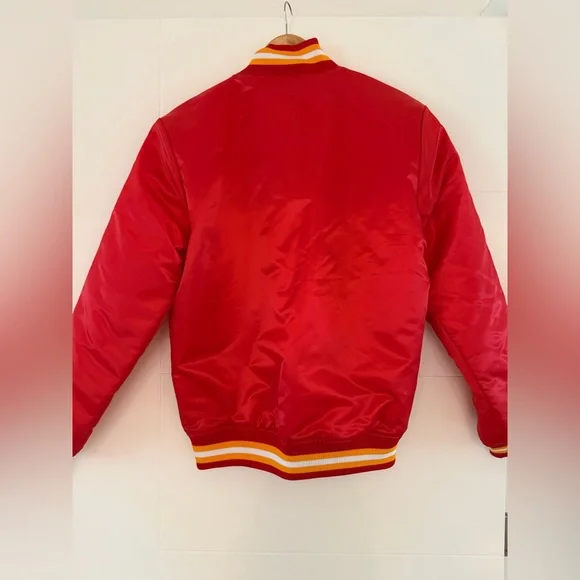 Kansas City Chiefs Bomber Women’s Jacket, size medium. - Picture 7 of 11